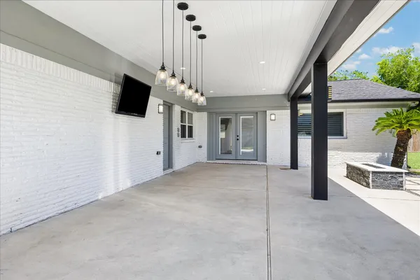 $519,000 | 1722 Crownover Road, Houston, TX 77080