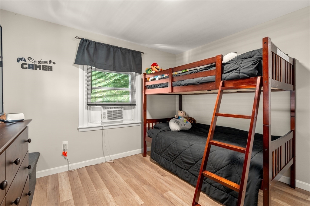 68 San Miguel Street Springfield, MA 01104 - Photo 18 of 30