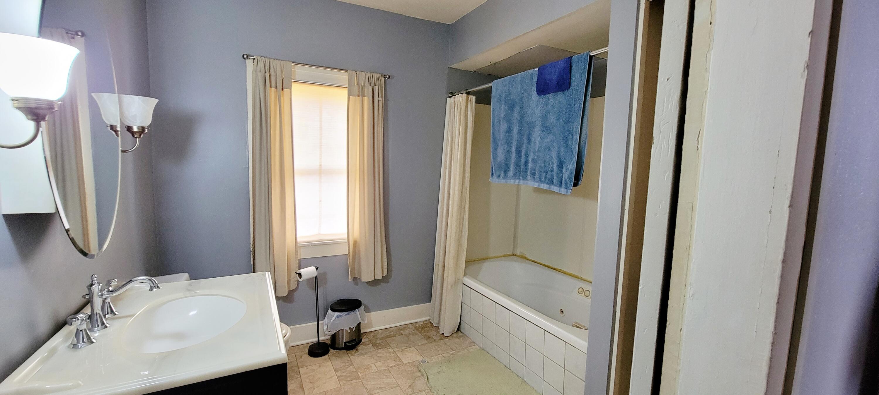 402 North Main Street Three Rivers, MI 49093 - Photo 20 of 32 20220210_113252