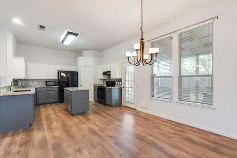 $330,000 | 104 Goldeneye Lane, Fort Worth, TX 76120