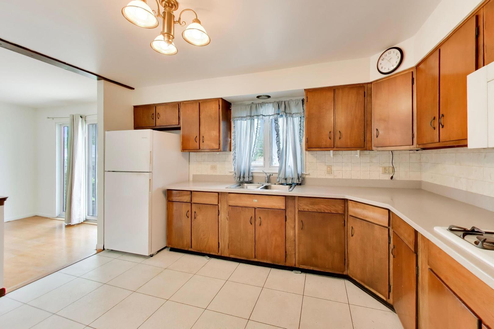 914 Coach Road Homewood, IL 60430 - Photo 11 of 33