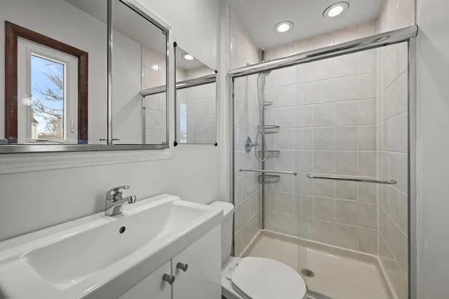 $353,000 | 1368 East Palatine Road, Palatine, IL 60074