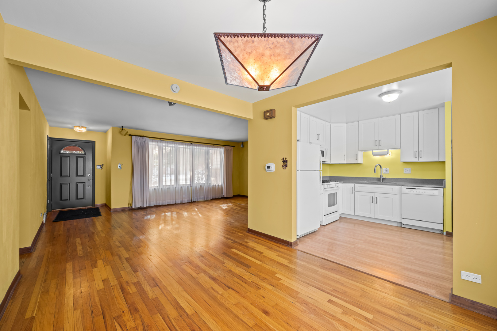 1368 East Palatine Road Palatine, IL 60074 - Photo 7 of 18