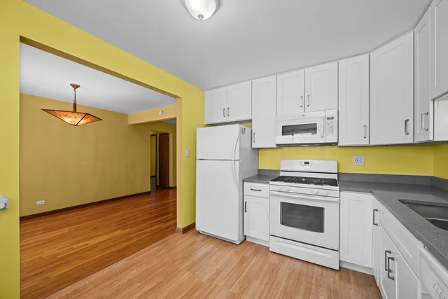 $353,000 | 1368 East Palatine Road, Palatine, IL 60074