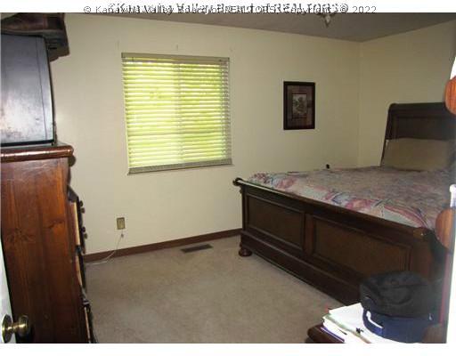 5303 Robert Road Charleston, WV 25313 - Photo 6 of 8 Master Bedroom.