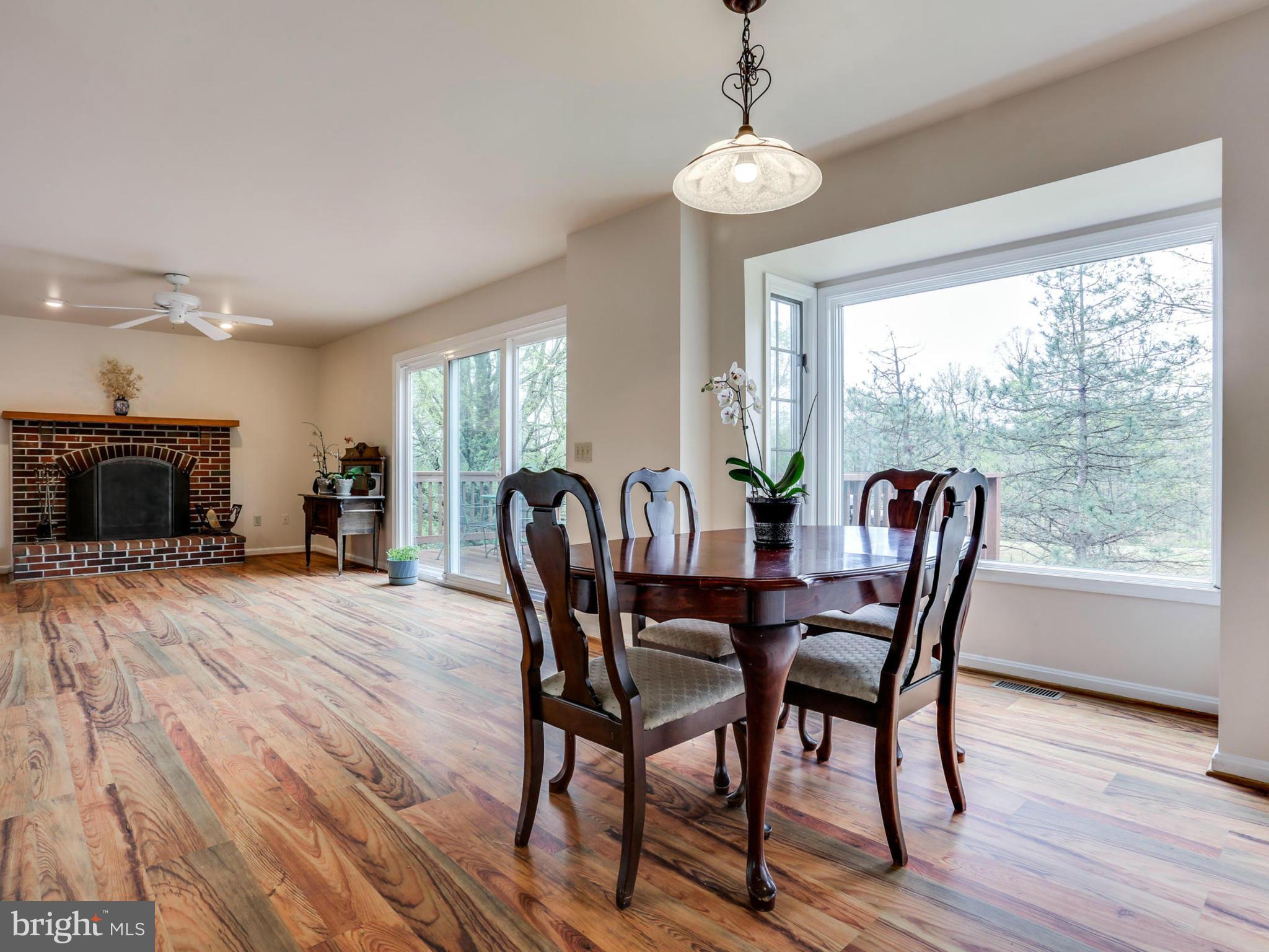8228 Crest Road Laurel, MD 20723 - Photo 7 of 30 Family Room / Breakfast Area