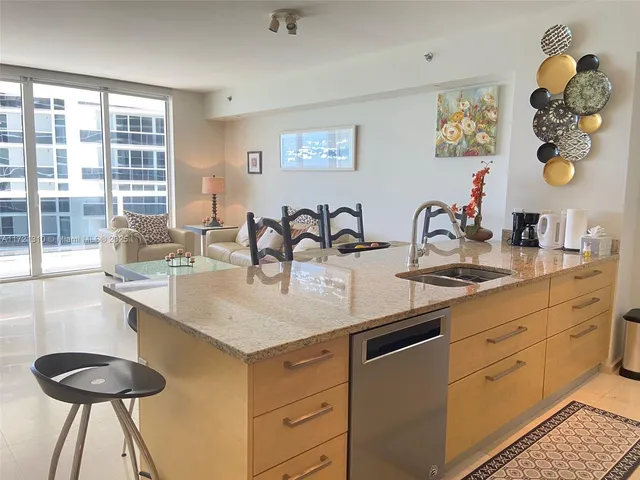 $3,800 | 1830 South Ocean Drive, Unit 1905, Hallandale Beach, FL 33009