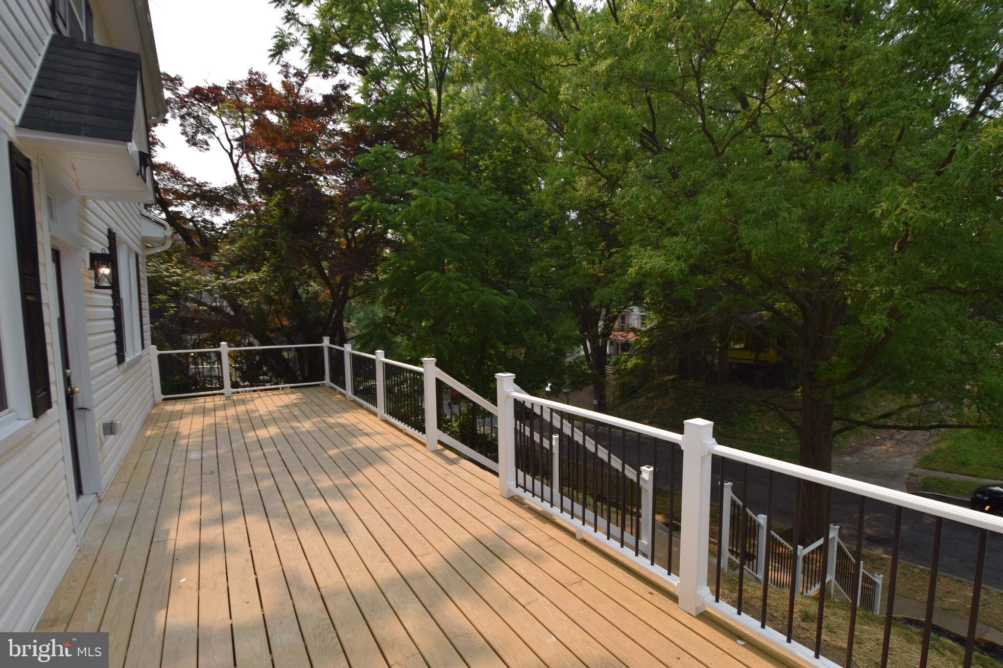3703 Chesholm Road Baltimore, MD 21216 - Photo 4 of 34 Front Porch