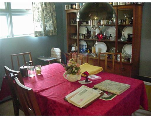 5450 Turner Road Gibsonia, PA 15044 - Photo 3 of 13 Dining Room.