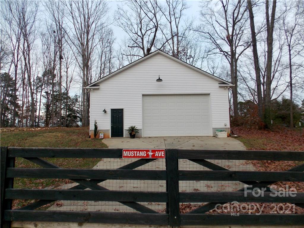 607 Kelly Road York, SC 29745 - Photo 29 of 36