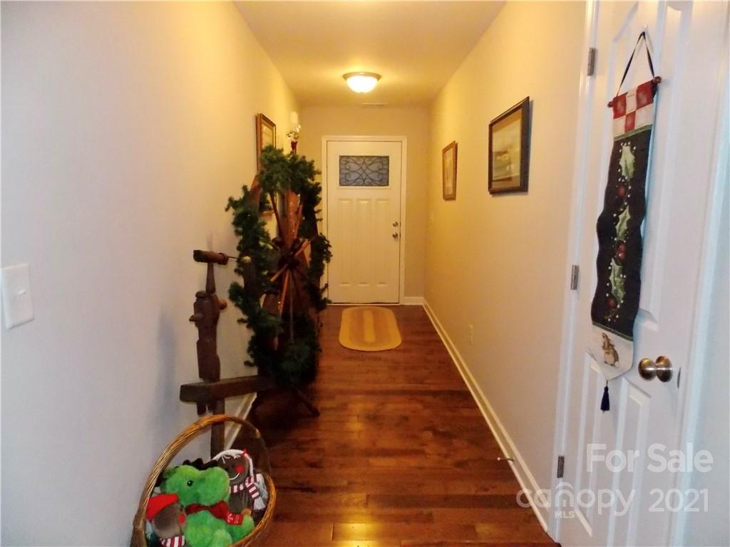 607 Kelly Road York, SC 29745 - Photo 5 of 36