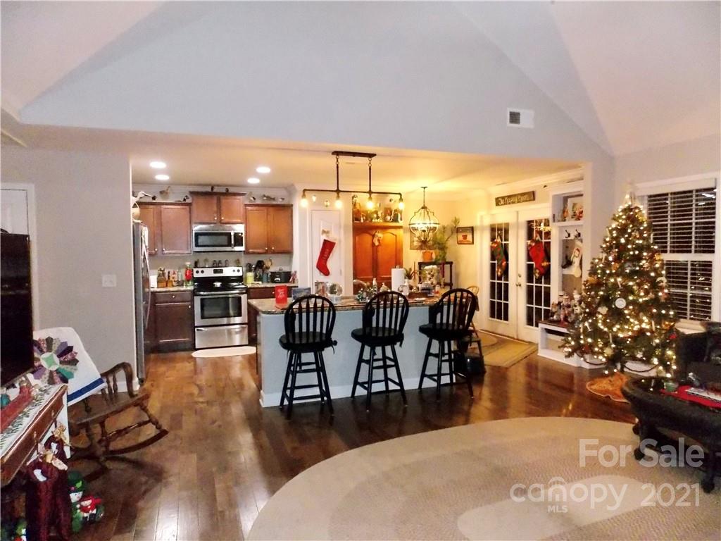 607 Kelly Road York, SC 29745 - Photo 9 of 36