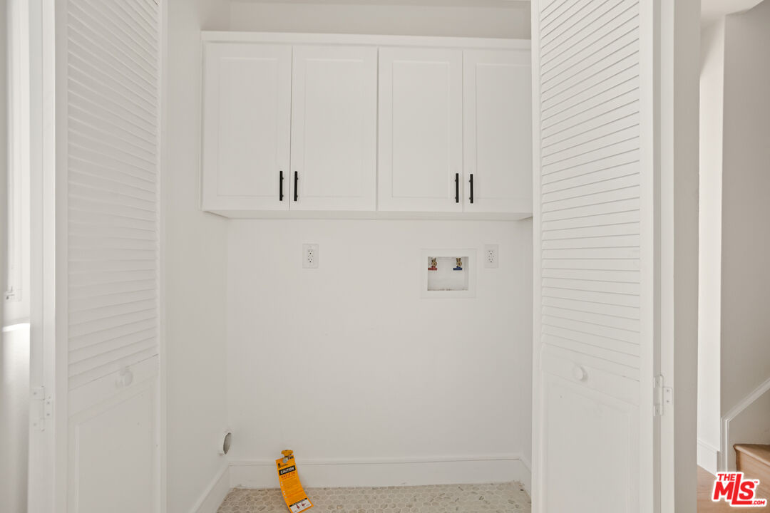 1619 2nd Avenue Los Angeles, CA 90019 - Photo 15 of 34