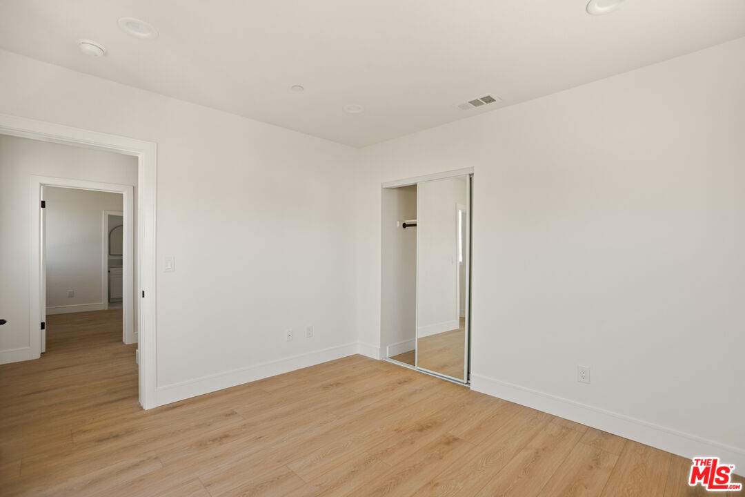 1619 2nd Avenue Los Angeles, CA 90019 - Photo 18 of 34
