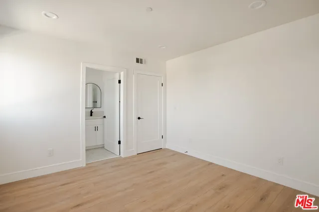 $3,995 | 1619 2nd Avenue, Los Angeles, CA 90019