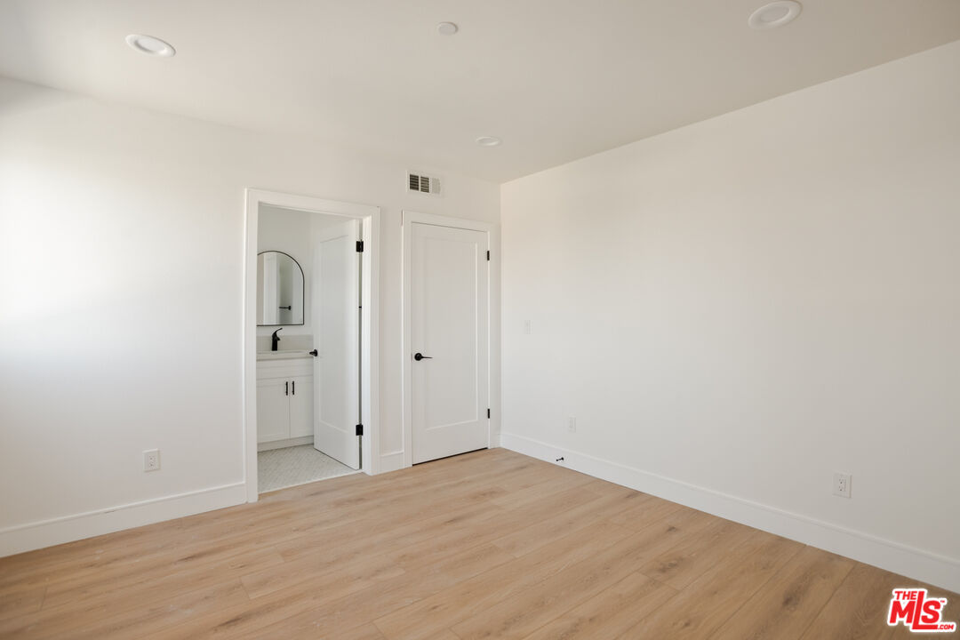 1619 2nd Avenue Los Angeles, CA 90019 - Photo 19 of 34