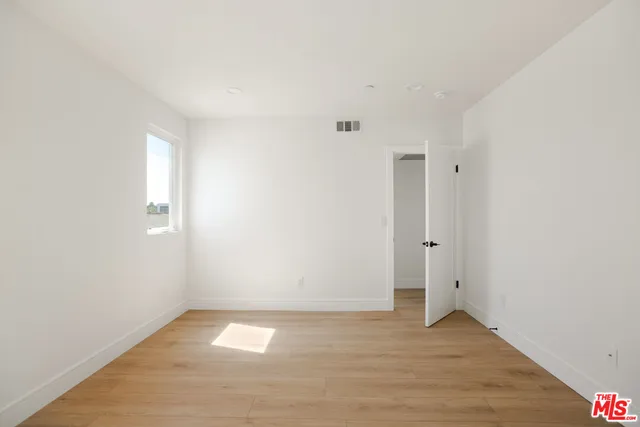 $3,995 | 1619 2nd Avenue, Los Angeles, CA 90019