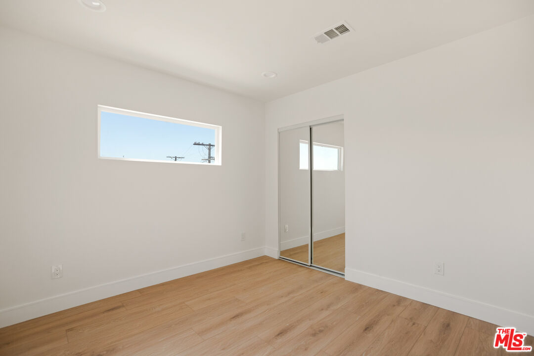 1619 2nd Avenue Los Angeles, CA 90019 - Photo 31 of 34