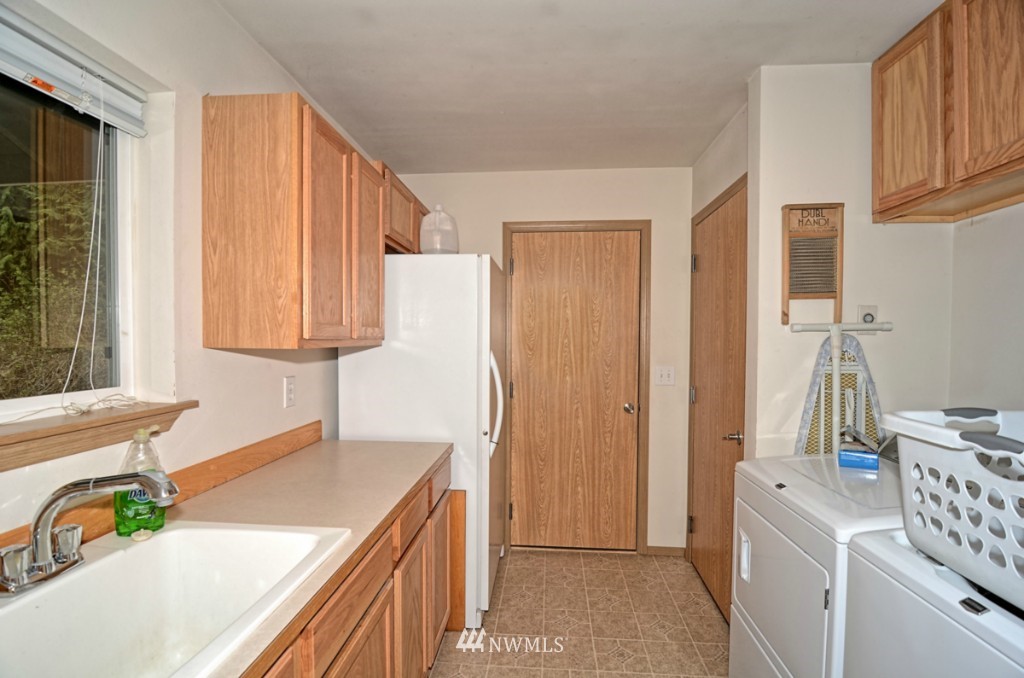 20424 Tveit Road Arlington, WA 98223 - Photo 13 of 24