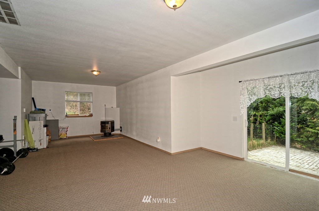 20424 Tveit Road Arlington, WA 98223 - Photo 15 of 24