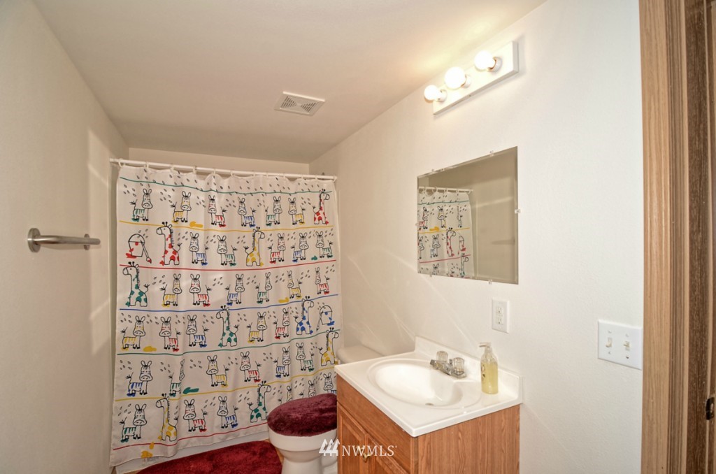 20424 Tveit Road Arlington, WA 98223 - Photo 16 of 24
