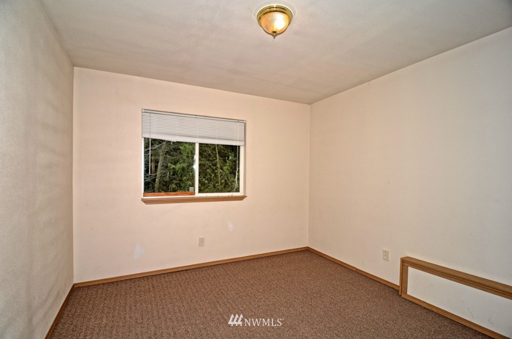20424 Tveit Road Arlington, WA 98223 - Photo 17 of 24