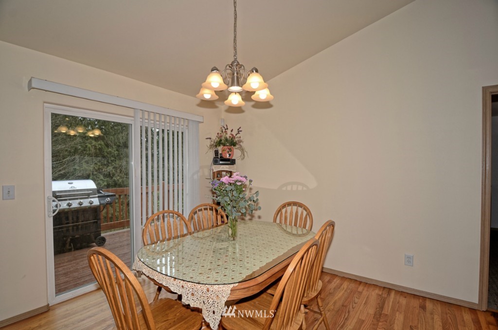 20424 Tveit Road Arlington, WA 98223 - Photo 5 of 24