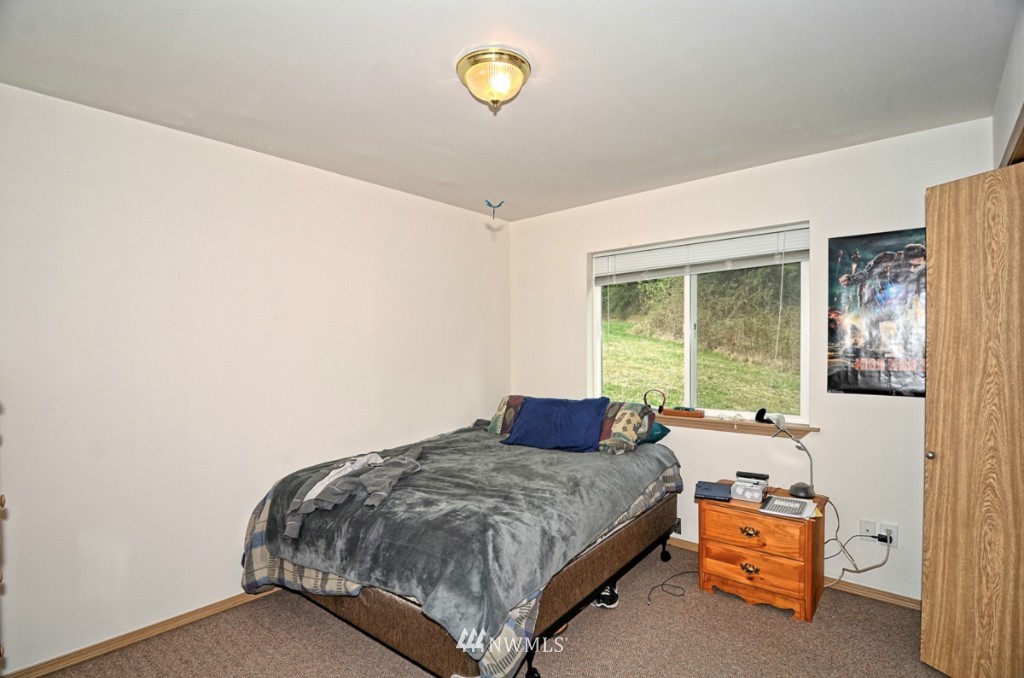 20424 Tveit Road Arlington, WA 98223 - Photo 8 of 24
