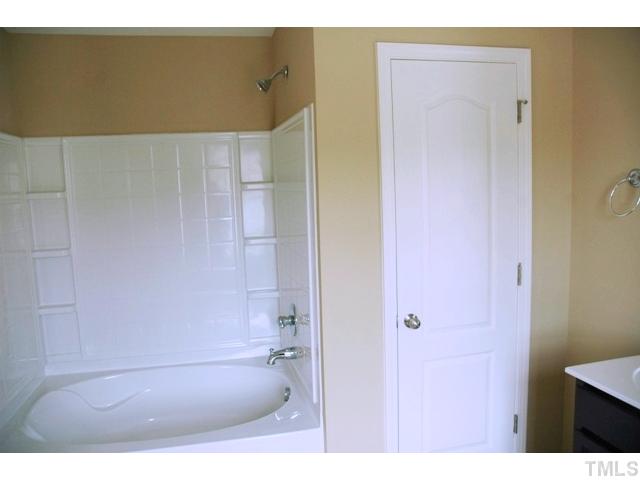 4422 Cardinal Grove Boulevard Raleigh, NC 27616 - Photo 8 of 25