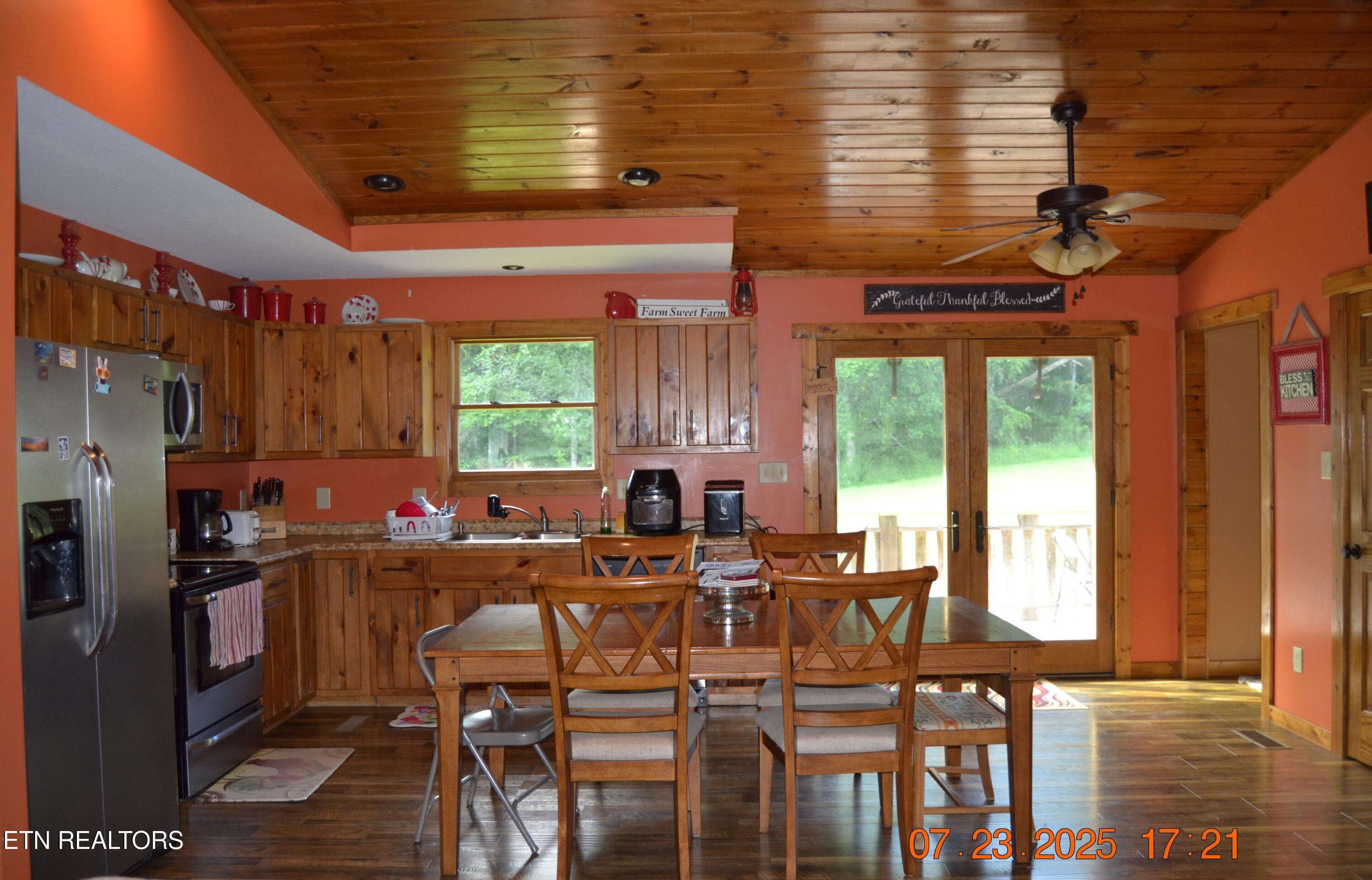 1617 Bull Run Road Luttrell, TN 37779 - Photo 15 of 34 DSC_0144