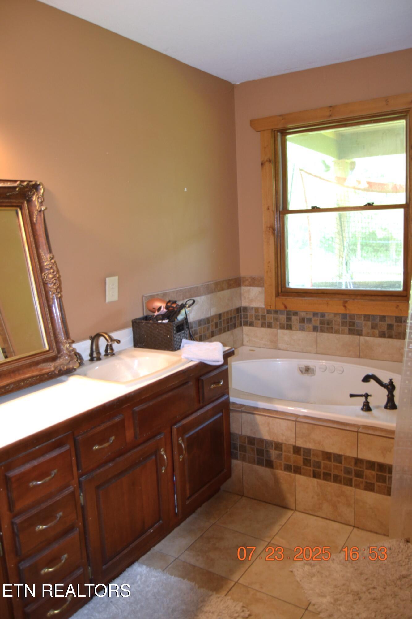 1617 Bull Run Road Luttrell, TN 37779 - Photo 19 of 34 DSC_0121