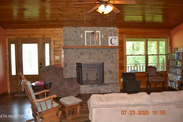 $524,900 | 1617 Bull Run Road, Luttrell, TN 37779