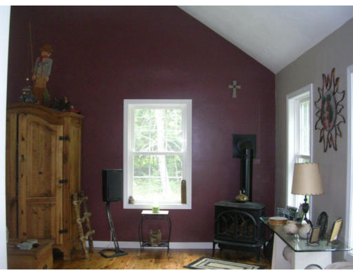 87 Depot Road Ashburnham, MA 01430 - Photo 4 of 16
