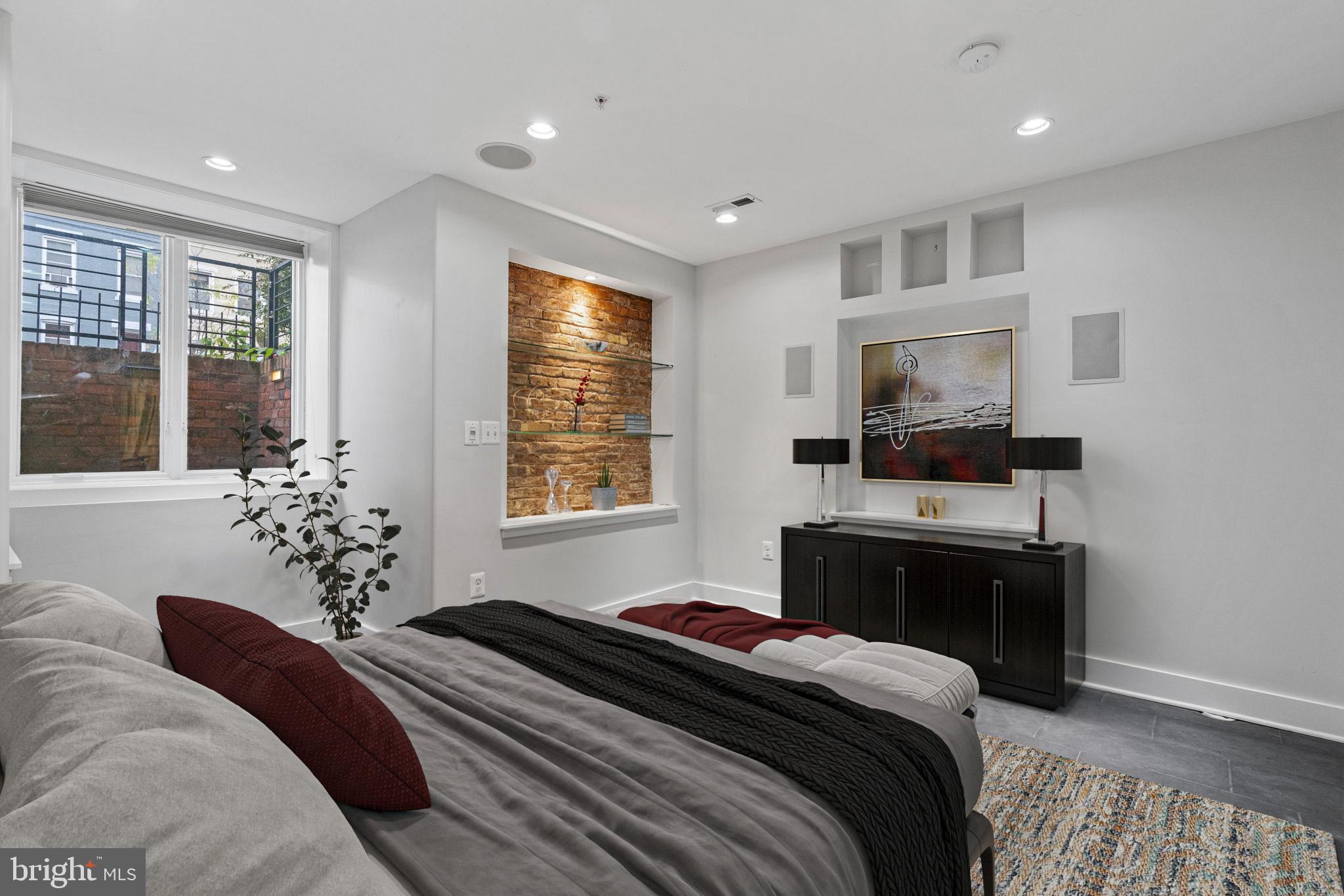 652 L Street Northeast, Unit 1 Washington, DC 20002 - Photo 20 of 36