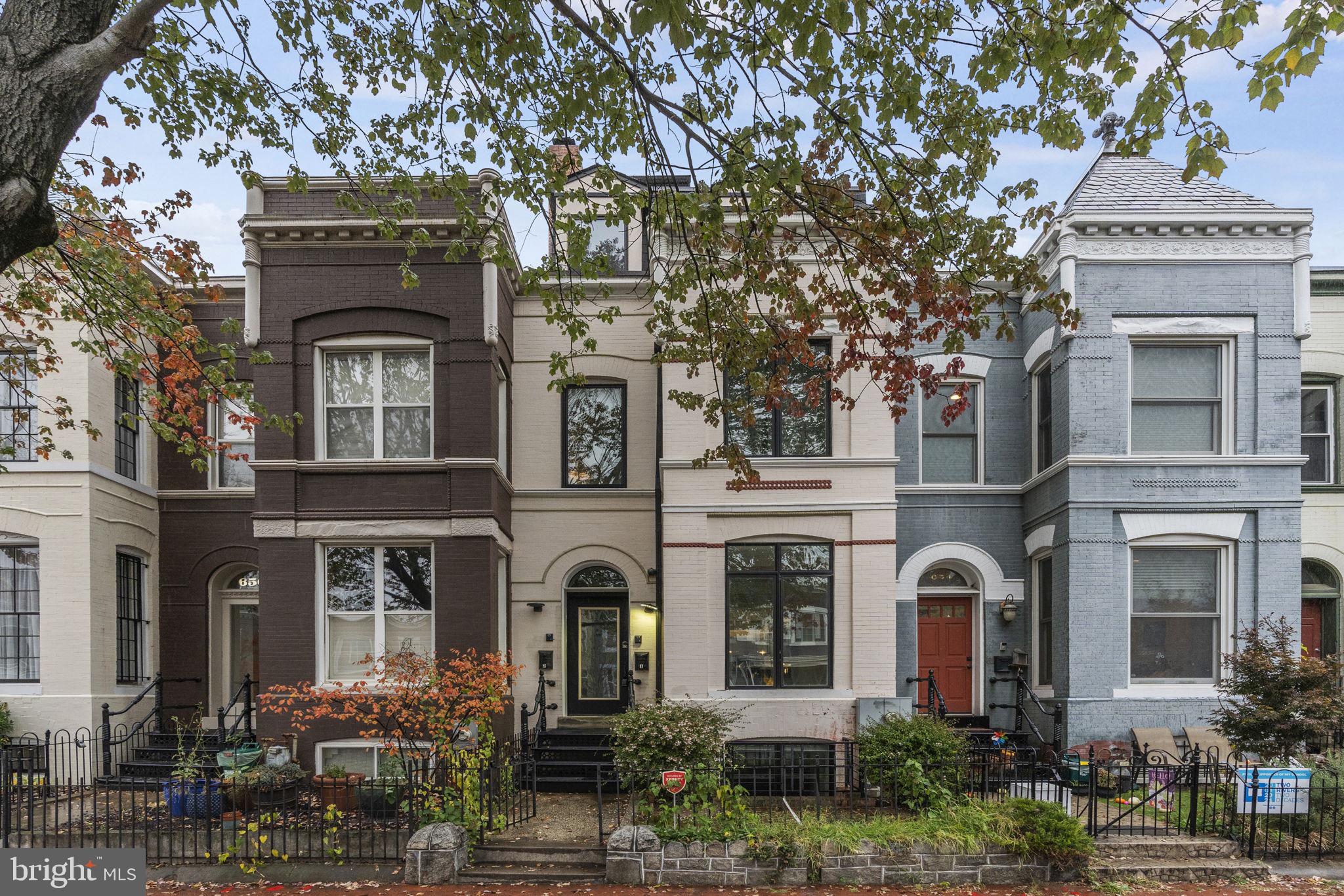 652 L Street Northeast, Unit 1 Washington, DC 20002 - Photo 2 of 36