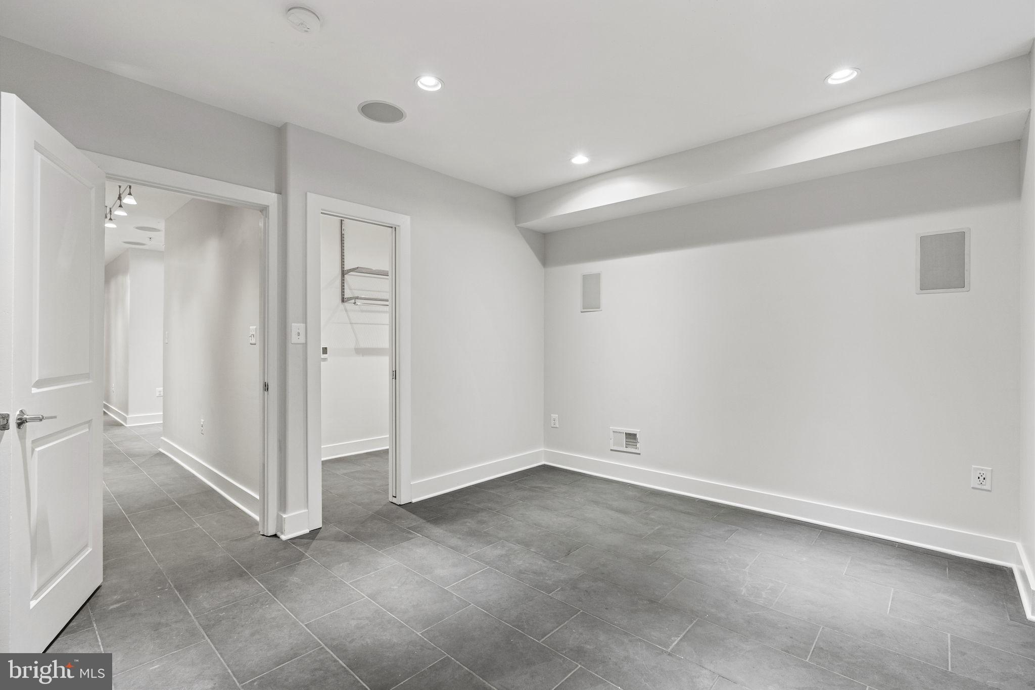 652 L Street Northeast, Unit 1 Washington, DC 20002 - Photo 23 of 36