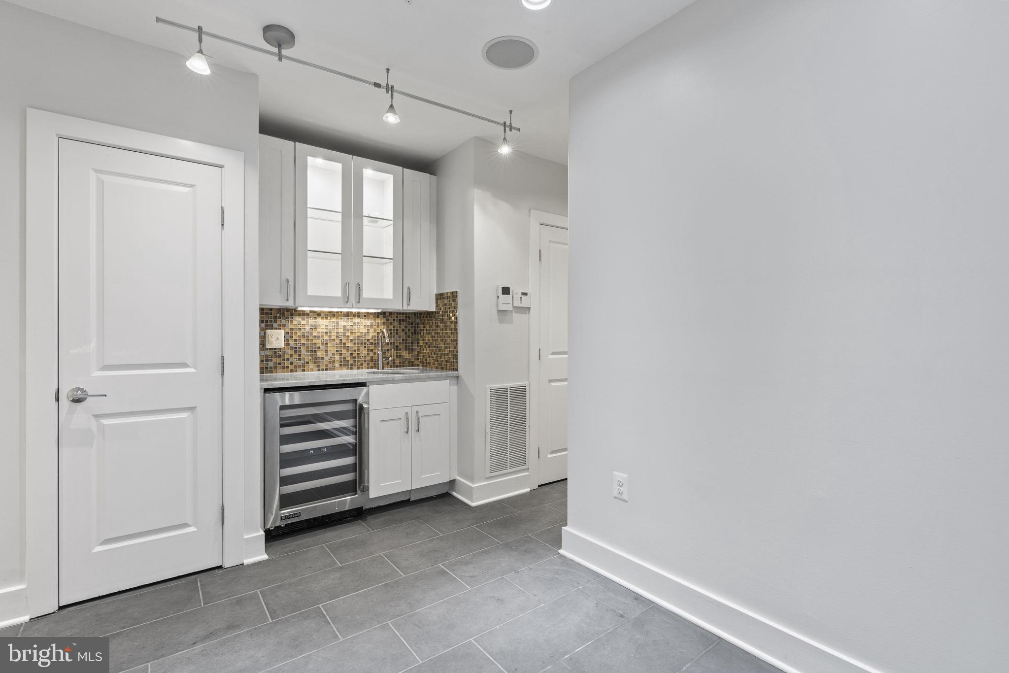 652 L Street Northeast, Unit 1 Washington, DC 20002 - Photo 26 of 36