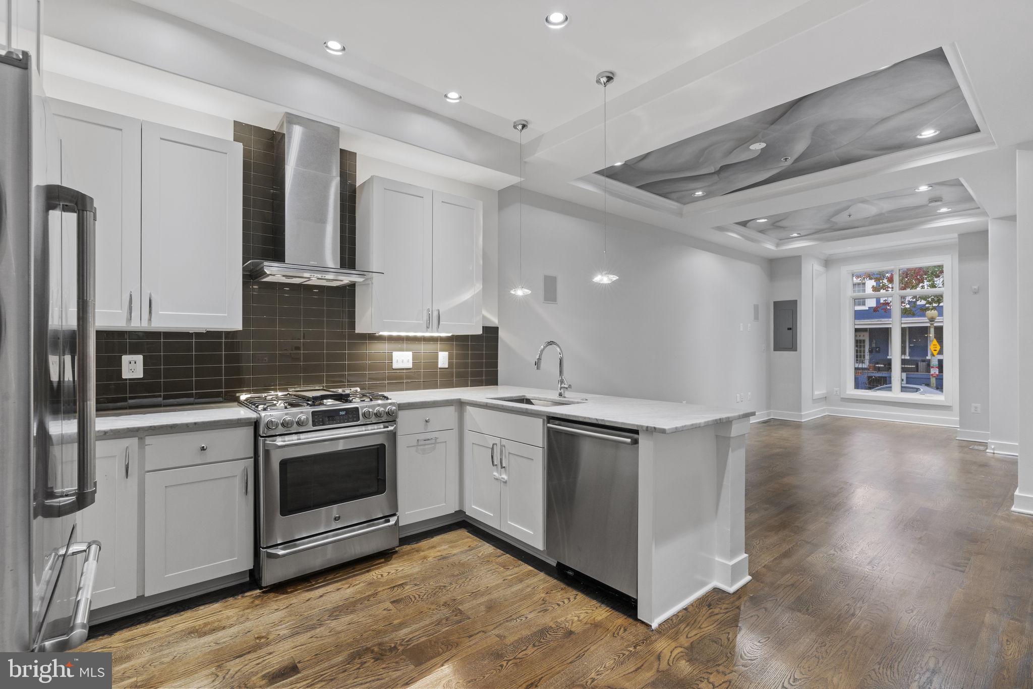 652 L Street Northeast, Unit 1 Washington, DC 20002 - Photo 4 of 36