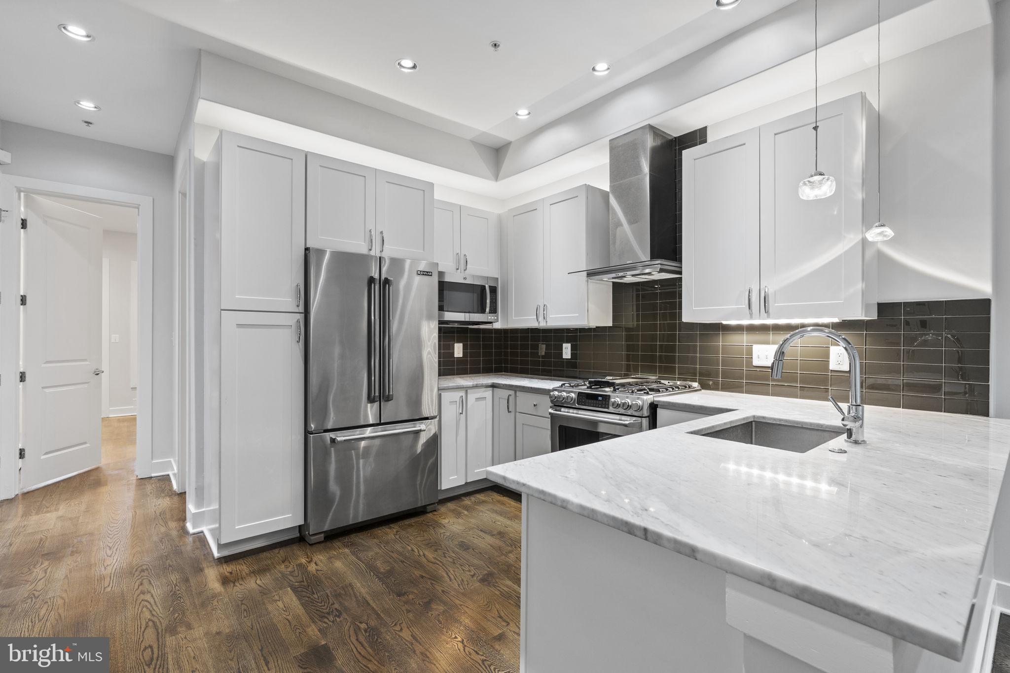 652 L Street Northeast, Unit 1 Washington, DC 20002 - Photo 6 of 36