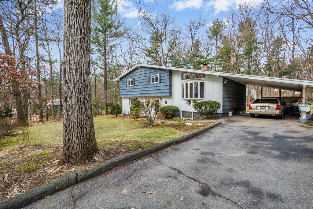17 Long Meadow Road Chelmsford, MA 01824 - Photo 1 of 42 Gallery Image 1