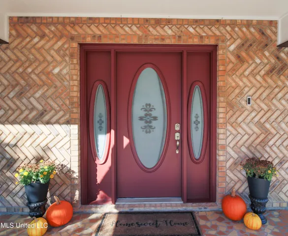 $890,000 | 2655 Highway 43 South, Picayune, MS 39466