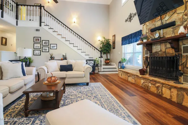 $890,000 | 2655 Highway 43 South, Picayune, MS 39466