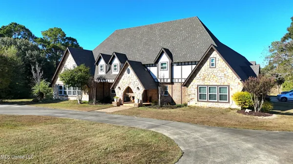 $890,000 | 2655 Highway 43 South, Picayune, MS 39466