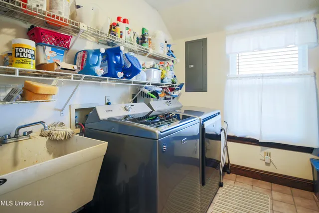 $890,000 | 2655 Highway 43 South, Picayune, MS 39466