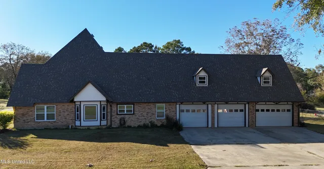 $890,000 | 2655 Highway 43 South, Picayune, MS 39466
