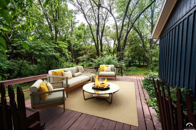 $350,000 | 1211 North 1800th Road, Lawrence, KS 66049