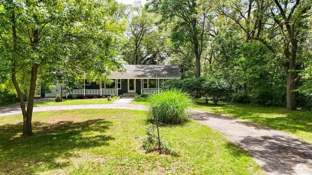 $350,000 | 1211 North 1800th Road, Lawrence, KS 66049