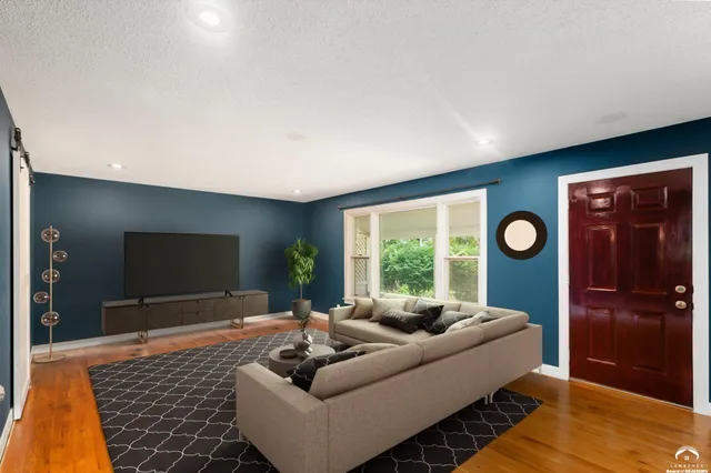 $350,000 | 1211 North 1800th Road, Lawrence, KS 66049