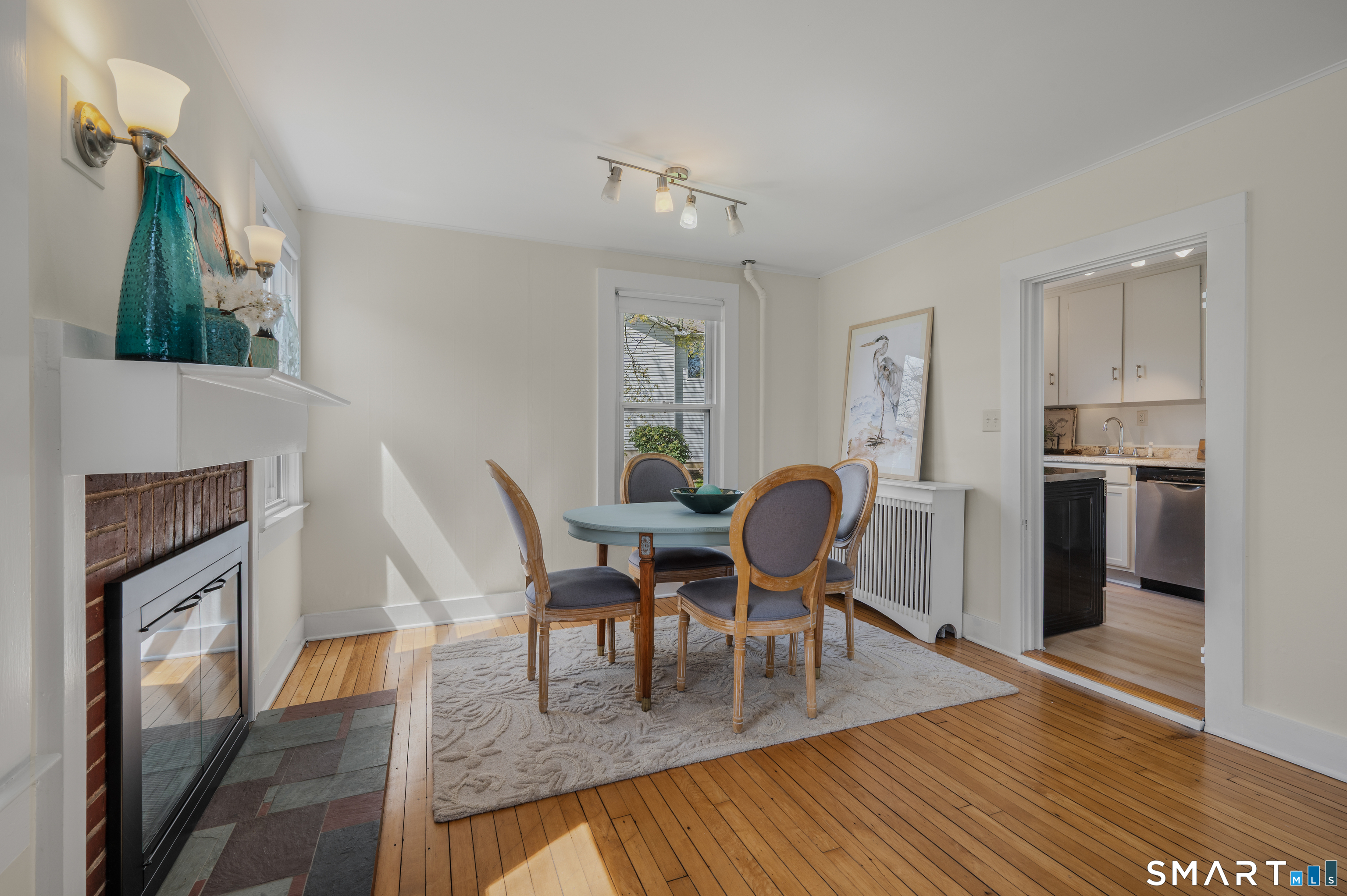 23 Ridgewood Avenue Waterford, CT 06385 - Photo 8 of 37