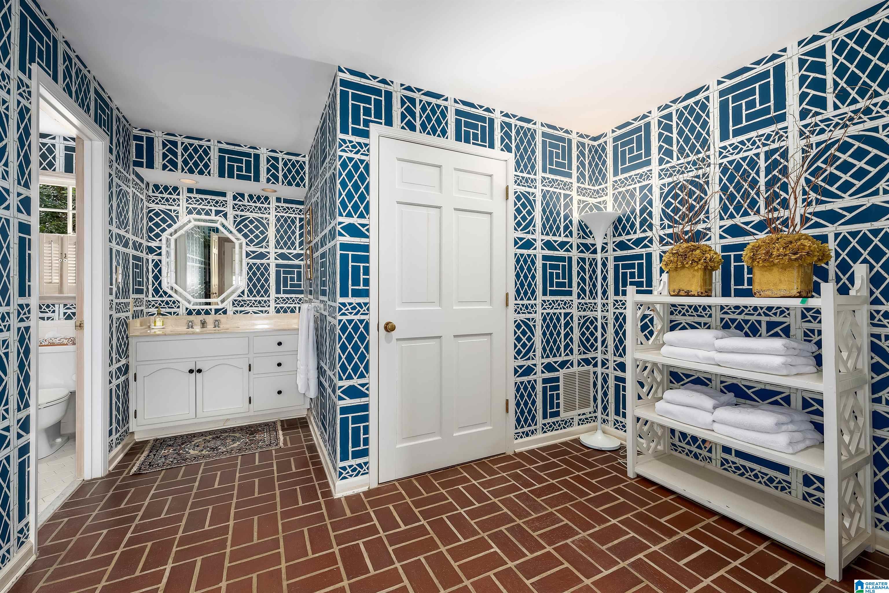 2867 Balmoral Road Birmingham, AL 35223 - Photo 45 of 86